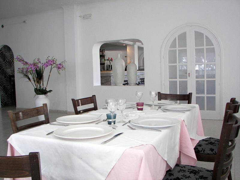 Hostal Los Pinos Es Cana Restaurant bilde