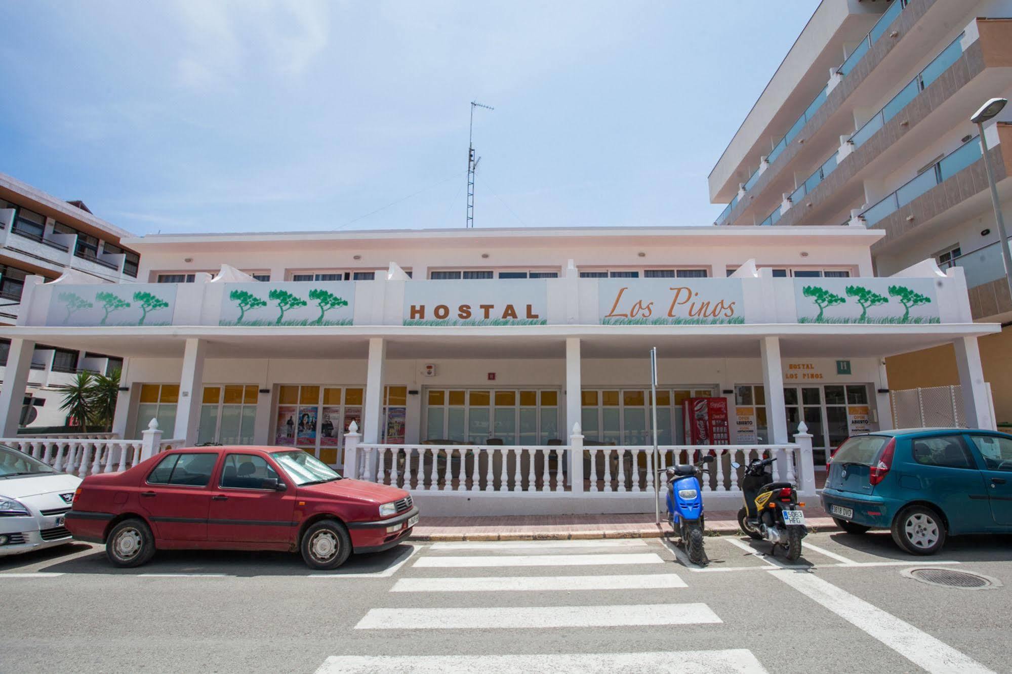 Hostal Los Pinos Es Cana Eksteriør bilde